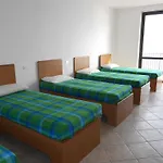 Lake Como Beach Hostel Vandrarhem *