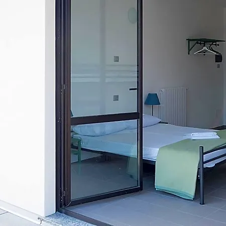 Lake Como Beach Hostel * Domaso