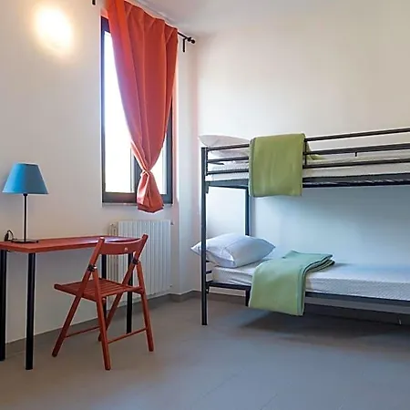 Hostel Lake Como Beach Hostel