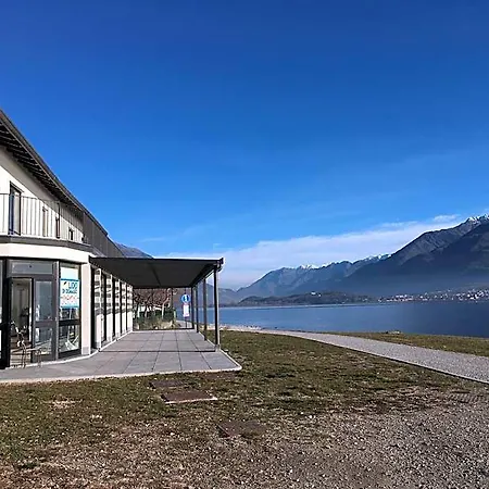 Lake Como Beach Hostel Hostel *