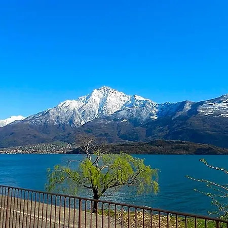 Lake Como Beach Hostel Domaso