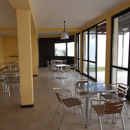 Vandrarhem Lake Como Beach Hostel *