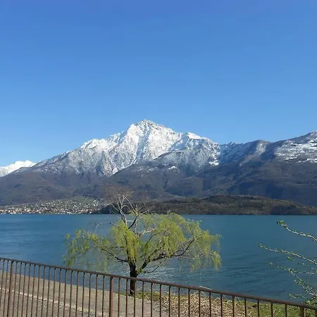 Lake Como Beach Hostel Hostel Domaso