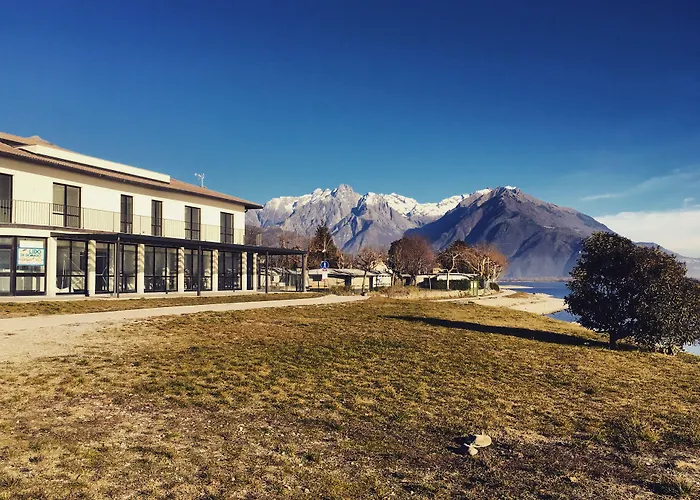 旅馆 科莫湖海滩旅馆