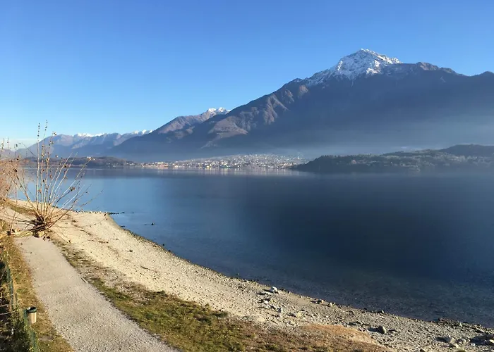 科莫湖海滩旅馆 旅馆