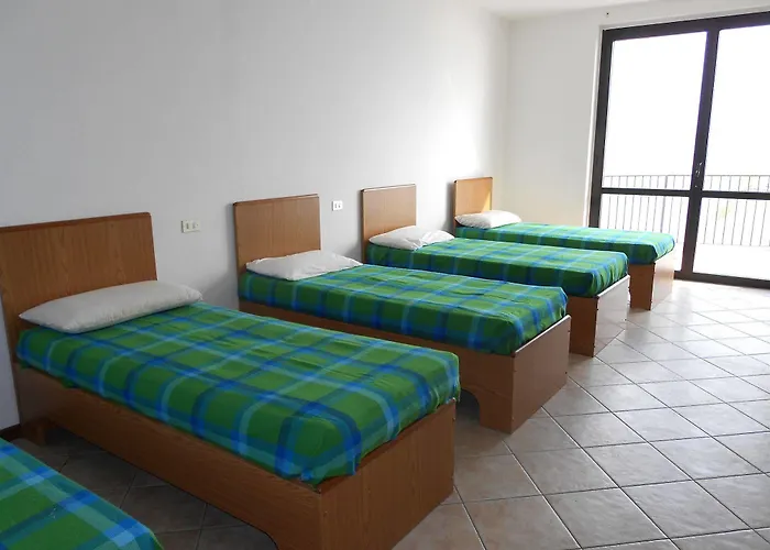 Lake Como Beach Hostel Hostel *